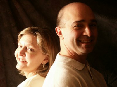 reception_portraits10.jpg 
400 x 300 JPEG-compressed image 
(19,252 bytes)