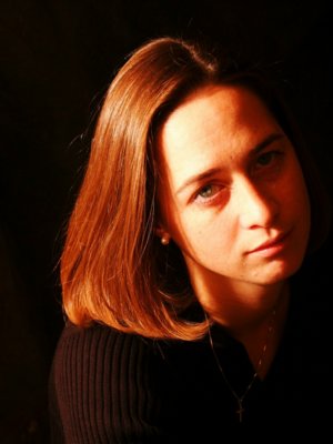 reception_portraits14.jpg 
300 x 400 JPEG-compressed image 
(17,868 bytes)