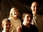 Preview of: 
reception_portraits12.jpg 
400 x 296 JPEG-compressed image 
(22,493 bytes)
